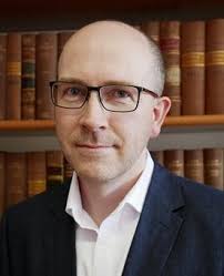 Dr Edward Goodwin receives major University award