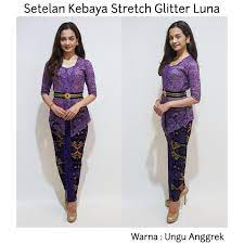 Ungu warna para bangsawan oleh donasaurus halaman all kompasianacom. Kebaya Wisuda Kebaya Undangan Kebaya Pernikahan Kebaya Glitter Warna Ungu Lazada Indonesia
