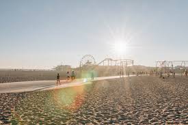 Easy to visit & free with plenty of parking, the beach in santa monica is perfect for activities. Santa Monica Pier Home Facebook