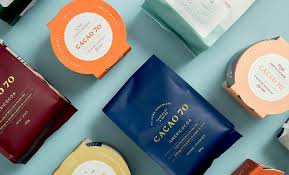 Cacao 70 Chocolate Bars By Janie Chartier Veronique Lafortune Cecile Godin Crystal Beliveau Chocolate Brands Packaging Design Brand Packaging