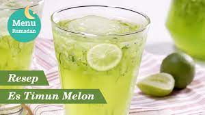 Jika tak punya sirup melon, kamu bisa menggunakan pemanis seperti gula batu yang dicairkan atau gula pasir yang dilarutkan. Segarnya Es Timun Melon Begini Cara Membuatnya Orami