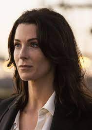 She also provides the voice for jenna in the 1995 animated feature film balto. Bridget Regan Moviepilot De