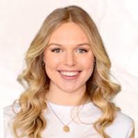 Mindy Davison's Instagram, Twitter & Facebook