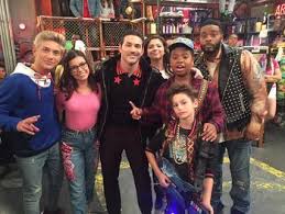Hot Bananas Game Shakers Wiki Fandom Powered By Wikia Pessoas Famosas Series E Filmes Fotos