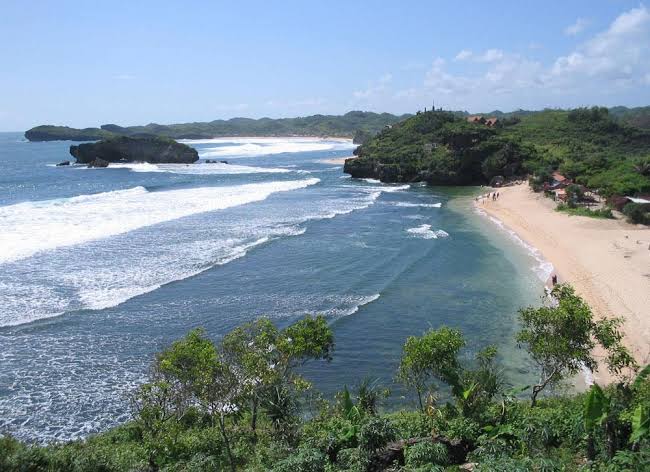 Pantai Kuwaru foto 4