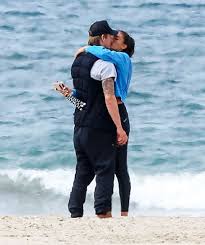 They started dating on 20th jan 2019 and after 1 year were engaged on 18th jan 2021. Joel Kinnaman And Girlfriend Kelly Gale Walking Their Dog Famousfix Com Post