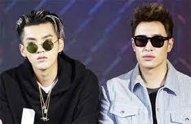 Previously, kris wu yifan was also photographed holding hands with luna qin (qinniu zhengwei) in the garage. Gkdz1vgxmiepwm