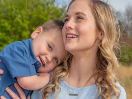 TENNESSEE JUSTICE CENTER HONORS ABIGAIL WOOD OF CROSSVILLE AS “MOTHER OF  THE YEAR”