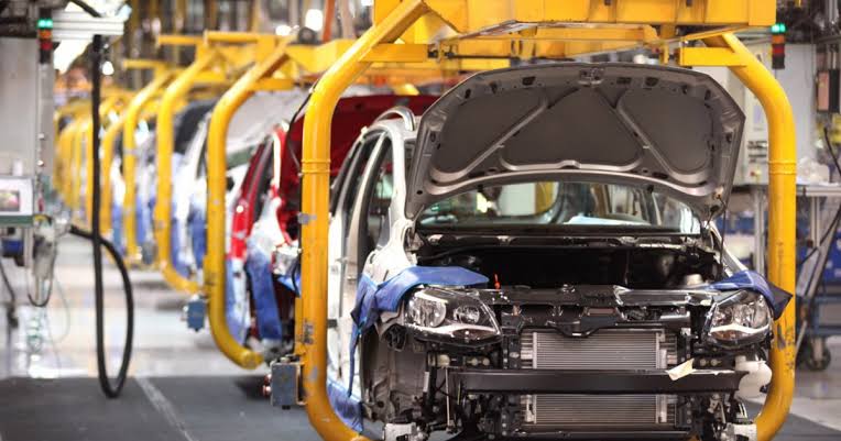La industria automotriz argentina: entre el boom importador y la caída de  patentamientos - Diario Río Negro