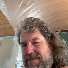 Who knew cabinets were such a time consuming thing to build? 😃 Feeling  really good having tackled this and excited to share more exciting kitchen  progress with you soon!⁣⁣ Thank you Jackson