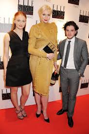 Add to that the big fur cloaks they wear which significantly increases mass and the right camera angles and you get a different impression of them in terms of their height. I Waste So Much Time Game Of Thrones John Snow Game Of Thrones 3