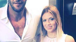 Cserpes laura is a member of vimeo, the home for high quality videos and the people who love them. Cserpes Laura Szerelmes Dalt Ir Gyurtarol Borsonline