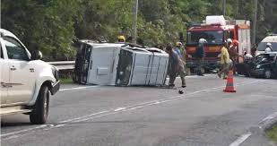 Berikut ini senarai langkah klaim insurans kereta kemalangan apabila berlaku kepada kereta anda. Diseret News Diseret
