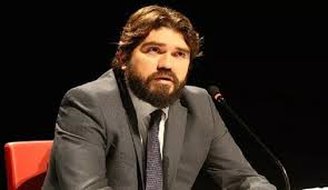 Çünkü otelin içinde kendi villası vardı. Rasim Ozan Kutahyali Sedat Peker In Iddialarina Yanit Verdi Sezgin Baran Korkmaz Ile Alakam Yok