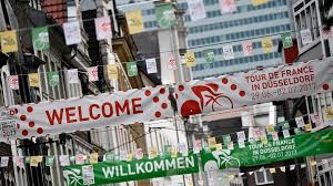 Direction moirans dans l'isere pour ce 10 bornes annoncé relevé avec la participation de chaddi, korir, kowal. Tour De France 2017 A Stage By Stage Guide