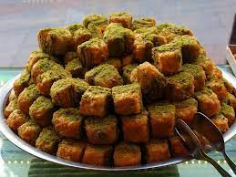 Morgen vieren moslims in de hele wereld het suikerfeest. 10 Tips Voor Een Smakelijk Suikerfeest De Buik Van Rotterdam