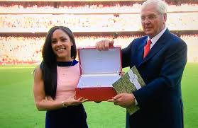 Alex made 140 appearances for the english national team and represented great britain at. Alex Scott Mbe On Twitter I Just Want To Say A Massive Thank You To All The Arsenal Fans For What Was Truly An Amazing Unforgettable Reception Yesterday She One Of Our Own