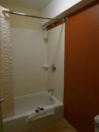 Additionally, multilingual staff, atm/banking services, and a vending machine are onsite. Shower Bath Picture Of Red Roof Inn Seattle Airport Seatac Seatac Tripadvisor