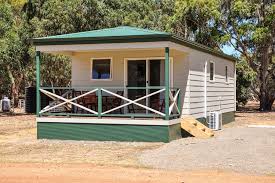 Meet the famous quokkas on rottnest island, take in the history, spectacular beaches and landscapes on wa's island paradise. Kangaroo Island Luxury Cabin Accommodation Western Ki Caravan Park