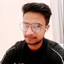 Kate Treadwell's Instagram, Twitter & Facebook