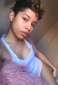 Prinzessin elsa hält ihren blog und postet regelmäßig fotos dort. 10 Frauen Teilen Tipps Fur Sexy Selfies