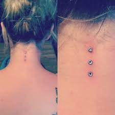 A Microdermal Piercing Which You Can Also Refer To As The Dermal Piercing Is The Kind That Will Always Leave Your Friends Talking Idees De Piercing Piercing