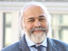 Kerry Kinney's Instagram, Twitter & Facebook