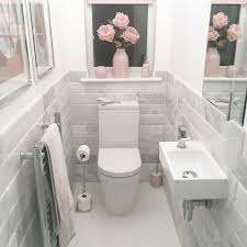 I Can Not Believe The Response This Little Room Ha Ha Response Room Sho Kleine Zimmer Wohnung Badezimmer Kleines Wc Zimmer