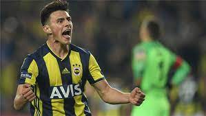 Le 23 juillet 2019, il signe un contrat de 5 ans avec le ssc napoli. Eljif Elmas Napoli De Elif Elmas Transferinden Fenerbahce Ne Kadar Kazandi
