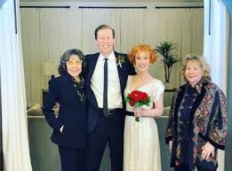 Comedian kathy griffin came under fire when photos of her surfaced holding a decapitated head of president donald trump in late may 2017. Kathy Griffin Surprise Wedding With Boyfriend Randy Bick Enjoys 30 Million Net Worth