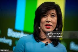 698 Andrea Jung Photos Stock Photos, High-Res Pictures, and Images