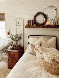Vintage farmhouse bedroom decor ideas. Pin On Ideas For The House