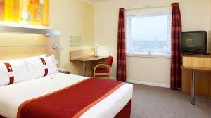 On the plus side it is convenient for the city, located only a few hundred yards from old street tube station. Express By Holiday Inn London Park Royal Hotel Visitlondon Com
