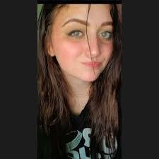 Miranda Owens's Instagram, Twitter & Facebook