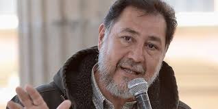 Fernández noroña confirmó a través de una videocolumna voy por el 24 sus intenciones de contender por la presidencia para continuar con el proyecto que encabeza el presidente andrés manuel lópez obrador. Amlo Derechizo Su Gabinete Asegura Fernandez Norona