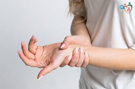 Il dolore può irradiarsi molto lontano dal sito di origine. Dolore Al Braccio Sinistro Cosa Fare Cause Sintomi E Rimedi