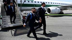 Sembra una scena del signore degli anelli, ironizza franco. Milan Napoli Insigne Sempre Spietato Con L Amico Donnarumma