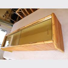 Vitrine Murale En Rotin Portes Coulissantes Verre Rotin Et Osier Neutre Bon Etat Vintage Vitrine Murale Porte Coulissante Verre Vitrine Vintage