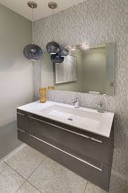 The bathroom is one of the most commonly used rooms in the home, so any design has to be able to stand up to the wear and tear of everyday use. Los Angeles Residence Guest Bath Cactus Inc