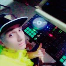 Stream Dj Junior Chávez music