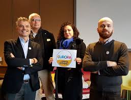 Nel novembre 2002, in rappresentanza del governo italiano, emma bonino aveva partecipato a seul alla seconda. Nasce Anche A Parma Europa Con Emma Bonino Il Partito Unico E In Controtendenza Per Il Federalismo Pizzarotti Sara Il Primo Firmatario Parmapress24