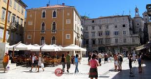 You can see the town hall here, which holds local events, and a clock tower with roman numerals. King Tom Apartment Apartments For Rent In Split Splitsko Dalmatinska Zupanija Croatia