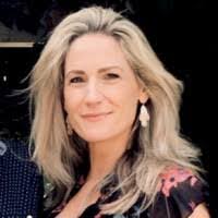 Simone Stewart's Instagram, Twitter & Facebook