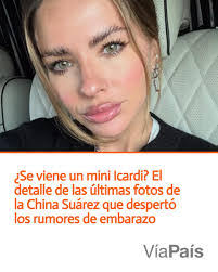 Nadia Pazos's Instagram, Twitter & Facebook