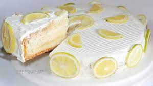 Poi aggiungete farina e lievito setacciati, mescolate con fruste a velocità bassa. Torta Soffice Allo Yogurt E Limone Ricetta Con Foto Passo Passo