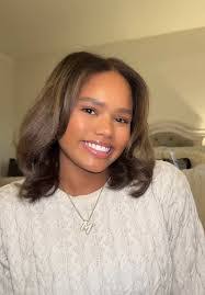 Abby Parris's Instagram, Twitter & Facebook