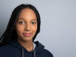 Violet Blake's Instagram, Twitter & Facebook