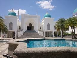 Find all mosques or prayer spots near you using the halalguide website or app. Tenang Masjid Albukhary Alor Discover Alor Setar Facebook