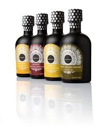Debonatinta Estudi Grafic Olive Oil Packaging Wine Packaging Bottle Packaging
