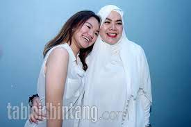 Sarita ingin membuktikan perkataan jennifer dunn, istri faisal. Sarita Abdul Mukti Doakan Semoga Tuhan Meng Cancel Azab Untuk Jennifer Dunn Tabloidbintang Com
